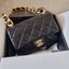 Chanel chunky chain bag สวยฟาดย้อนยุคความหรู ในราคาที่จับต้องได้ กับกระเป๋าสะพายไหล่ ไซส์กำลังสวย โดดเด่นด้วยสายสะพายโซ่สลับหนังเส้นใหญ่ ทนทาน ดูแพง