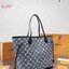 LV Neverfull MM Other Monogram Canvas - Handbags M22921 / LV DENIM TOTE BAG พร้อมส่ง ดีไซน์ใหม่ที่ฮอตที่สุด กระเป๋าใบใหญ่ทรง tote มาพร้อมใบลูก ภายในโล่งกว้าง มีช่องซิปแยกให้ ใบใหญ่ก็ใส่ของได้เยอะมากๆ