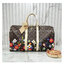LV x TM Keepall Bandoulière 45 Bag Monogram Flower กระเป๋าเดินทางคอลเลกชันสุดพิเศษ สวยคลาสสิกมีชีวิตชีวา สีสันสดใสสไตล์ superflat สุดไอคอนิกของ Takashi Murakami ด้วยโมโนแกรมดอกไม้หลากสี ปรับดีไซน์ให้ดูสนุกสนาน