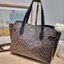 COACH HANNA CARRYALL IN SIGNATURE CANVAS / CH187 / CH195 / CH542 น้องใหม่ เรียบหรู ดูแพง กับกระเป๋าถือ/สะพายทรงสวย คงความคลาสสิค ดีไซน์ตกแต่งสายคาดจับจีบข้างกระเป๋าเพิ่มดีเทล มาพร้อมหูจับในตัว
