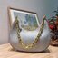 M.C.M AREN CRESCENT HOBO IN VISETOS ใหม่ล่าสุดก่อนใคร สวยได้ไม่ต้องรอ กับคอลใหม่ลุคลูกคุณ รูปทรง half moon ยอดฮิต ตอบโจทย์ได้ทุกลุค ทุกไลฟ์สไตล์ ใช้งานได้ง่ายคล่องตัว กับกระเป๋าสะพายข้าง ที่มาพร้อมสายโซ่คล้องด้านหน้า และสายหนังครอสบอดี้
