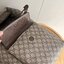 GUCCI Ophidia small backpack กระเป๋าเป้ แคนวาส GG Supreme พาเลตต์สีน้ำตาลเบจที่สวยงามเหนือกาลเวลา โดดเด่นด้วยลาย Double G ขนาดกำลังเหมาะ ไม่เล็กไม่ใหญ่จนเกินไป ใช้งานง่าย