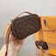LV UTILITY CROSSBODY Crossbody Monogram bag ภาพถ่ายจากงานขายจริง ใช้งานต่างประเทศได้