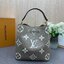 ORI หนังแท้ | LV NeoNoe MM Bucket bag Monogram Flower กระเป๋าสะพายทรงบัคเก็ต ลาย Monogram Flower โดดเด่นเพิ่มสไตล์ มีเสน่ห์ชวนหลงใหล