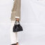 OUTLET 】TORY MCGRAW SMALL DRAWSTRING กระเป๋าถือหรือสะพายข้าง วัสดุหนังวัวแท้ อะไหล่ทอง เปิด-ปิดด้วยสายหนังรูด จะถือหรือสะพายข้างได้Crossbodyได้ น้ำหนักเบาจุของได้เยอะ ด้านหน้าประดับโลโก้แบรนด์ ด้านในมีช่องเล็กสำหรับใส่บัตรใส่ตังค์ได้ มีสายยาว ปรับสายได้ ถ