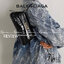 Balenciaga XX small flap bag กระเป๋าสะพายดีไซน์สวยเลิศ!! ไม่ซ้ำ เอกลักษณ์ที่โดดเด่นด้วยรูปทรง และขนาดที่กำลังเหมาะใช้งาน พร้อมดีไปหมด!! วัสดุหนังลายจระเข้ ขึ้นเงาคมชัด เปิด-ปิดด้วยกระดุมแม่เหล็ก ภายในกระเป๋าเป็นช่องโล่ง ใส่ของสำคัญจุกจิกพอได้ พกพาได้แบบไม