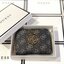 GUESS Women’s Small Wallet กระเป๋าสตางค์แบบสั้น อะไหล่ทอง ขนาดกะทัดรัดพกพาสะดวก ช่องใส่บัตรได้ถึง 6 ช่อง