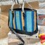COACH C4086 MOLLIE TOTE 25 IN SIGNATURE JACQUARD WITH STRIPES แจกความสดใสด้วยลุคคัลเลอร์ฟูล กระเป๋าทรงโท้ท มินิไซส์ ตกแต่งลายเอกลักษณ์ถักทออยู่บนผ้า jacquard ตัดกับลายเส้นสีสันสวยงาม ลงตัวไม่ซ้ำใคร ภายในเป็นช่องโล่ง มีช่องซิปกลางใส่ของได้ ขนาดกำลังดีแบบใส