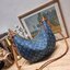 LV loop hobo denim สุดยอดเดอะเบสท์ไอเท็ม กับขนาดใหม่ ใหญ่จุๆ และดีไซน์ยอดฮิตสำหรับซัมเมอร์นี้ กับกระเป๋าสะพายทรงบาแกตต์ สวยหรู ดูแพงมาแต่ไกล