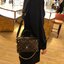 VIP 】LV Louis Vuitton Petite Malle Souple Bag กระเป๋าสะพายทรงหมอนมินิสวยน่าใช้มากค่ะ ขนาดกำลังน่ารักเลยค่ะ ภายในโล่งกว้าง ใส่ของได้เยอะน้าา งานซิปกลางเก็บของได้อย่างมิดชิด หนังลายโมโนแกรม มาพร้อมสายสะพายยาว 2 สาย ถอดออกถือได้ ไอเท็มน่ารักขนาดนี้ ไม่มีได้ไ