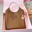 พร้อมส่ง 2 สี MIU MIU IVY leather bag / MIU MIU TOTE BAG กระเป๋าถือทรงโท้ทใบใหญ่ทรงสูงคอลใหม่ งานหนังเรียบเต็มใบ มีความยูนิค ใช้งานได้หลากหลายใช้ได้จริงสวยเรียบหรู จับแมตช์ง่าย สวยงาม