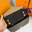 ORI หนังแท้ | LV Trunkie bag กระเป๋าสะพายรุ่นใหม่ ดีไซน์ร่วมสมัยโดดเด่นด้วยมุมโลหะ เฉลิมฉลองเอกลักษณ์ที่สืบทอดมาอย่างยาวนาน ผสานฟังก์ชันการใช้งานเข้ากับความหรูหรา