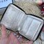 Guess wallet กระเป๋าสตางค์ใบสั้นซิปรอบทั้งใบ หนังลายแบรนด์ทั้งใบด้านหน้าติดโลหะโลโก้แบรนด์ หนังดีงามมาก