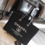 รุ่นที่สาวๆรอคอย Chanel tote canvas bag จากงานพรีเมี่ยม VIP GIFT รุ่นดังเลยค้า Size ใหญ่อลัง บอกเลยว่า **งานดีที่สุด ตัวกระเป๋า กระเป๋าผ้าเป็นผ้า canvas เนื้อดีสมราคา สัมผัส นุ่มลื่นมือมากกกก อะไหล่เงินปั้มแบรนด์แท้ทั้งใบ ด้านหน้าปัก logo แบรนด์สุดหรู จุข