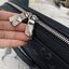 LV Outdoor Messenger Bag กระเป๋าทรงแมสเซนเจอร์สีดำสวยคลาสสิก รุ่นที่ได้รับความนิยมอย่างมาก ท่านชวยควรมีติดตู้ไว้ได้ใช้งานบ่อยๆ แน่นอนค่ะ