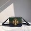 Tory Burch Eleanor Bag (รหัสรุ่น 84089) Collection ใหม่2021 ชนช็อป กระเป๋าสะพายcrossbody 💚สีเขียวเหนี่ยวทรัพย์วัสดุชั้นดี เปิดปิดด้วยแม่เหล็ก ภายในโล่งและมีช่องซิปด้านข้าง สายสะพายปรับระดัยสั้นยาวได้ตามใจชอบ รุ่นนี้สวยหรูไฮโซมาก ห้ามพลาดนะสาวๆ