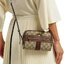 GUCCI Ophidia GG Crossbody Bag กระเป๋าครอสบอดี้ขนาดกำลังดี ดีไซน์ที่เป็นเอกลักษณ์ ใช้ได้ทุกโอกาส สายยาวปรับระดับได้ เปิด-ปิด ด้วยซิบ