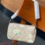 ไอเทมห้ามพลาดจร้าา COACH NOLITA SIGNATURE WITH DAISY PRINT ((C3357)) พร้อมส่งที่ไทย รุ่นต้องมีค่ะ! กระเป๋าหิ้วหรือคล้องมือ หนังแคนวาสปริ้นลายดอกDaisy สวยงาม น่าใช้มากค่ะ เปิดปิดกระเป๋าแบบซิป ภายในสามารถใส่มือถือได้ทุกรุ่น;กระเป๋าเงินใบกลางได้;พร้อมช่องเสี