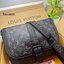 LV Saumur Messenger Bag Monogram Eclipse Canvas Bag กระเป๋าสะพายทรงแมสเซ็นเจอร์ ดีไซน์ทันสมัย คอลเลคชั่นสุดหล่อ ดีไซน์คลาสสิคแฝงดีเทลความหรู