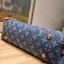 LV Monogram Denim Carry /LV CARRYALL DENIM BAG ใหม่ล่าสุด สไตล์เดนิมสุดชิค รุ่นลิมิเต็ดที่สาวๆตามหา กระเป๋าสะพายไหล่ทรงสวย ดีไซน์เรียบง่ายคลาสสิค หรู ดูผู้ดี รูปทรงใช้งานง่าย มาพร้อมใบลูก ไว้เก็บของจุกจิก