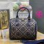พร้อมส่งความสวย!!! medium TORY BURCH FACTORY MONOGRAM JACQUARD BOSTON BAG กระเป๋าถือหรือสะพายรุ่นใหม่ล่าสุดจาก TORY BURCH FACTORY วัสดุ Woven Jacquard & Leather ในลาย Jacquard คงเอกลักษณ์แบรนด์สวยอยู่ทรงดีไซน์โดดเด่นทรง Boston เปิดปิดด้วยซิปคู่สะดวกใช้ขนา