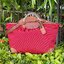 LONGCHAMP BOXFORD TRAVEL BAG L กระเป๋าเดินทางขนาดใหญ่ มาพร้อมสายสะพายที่สามารถถอดได้ ให้คุณเลือกสะพายไหล่หรือถือได้ มีซิปรูดเปิดปิดกระเป๋าที่ให้คุณมั่นใจได้ว่าคุณจัดเก็บไอเท็มของคุณได้อย่างมิดชิด บ็อคฟอร์ด (BOXFORD) สะท้อนความเป็นเอกลักษณ์ของแบรนด์ที่เปี่