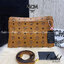 M.C.M Crossbody Pouch in Visetos Original กระเป๋าสะพายกึ่งคลัชท์ สุดล้ำ มีสายยาวสะพายข้างได้ รุ่นใหม่ล่าสุดมาแรงมาก ด้วยความสวยปังตั้งแต่แรกเห็น ภายในเป็นช่องโล่งไอเท็มนี้เด็ด แนะนำค่ะ