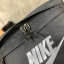 Nike Tech hip pack กระเป๋าคาดเอว Nike Tech รุ่นใหม่ชนช้อป!! ให้คุณหยิบใช้อุปกรณ์กีฬาและพกพาได้อย่างง่ายดาย พร้อมโดดเด่นด้วยกระเป๋าซิป 2 จุดสำหรับเก็บสิ่งของ และสายกระเป๋าแบบปรับได้เพื่อให้แนบกับลำตัว ใช้งานได้คล้องตัว ใส่ของได้จุสมใจเลยคร้า