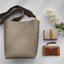 ซื้อ1ได้ถึง2! CELINE TRIOMPHE BUCKET BAG VIP GIFT WITH PURCHASE (GWP) พรีเมี่ยมกิ๊ฟ Limited Edition จาก CELINE PERFUME DUTY FREE COUNTER วัสดุหนังแท้ CALFSKIN ดีไซน์ทรง Bucket ขนาดกำลังดี มาพร้อมใบเล็กด้านในแยกใช้ได้ น้ำหนักเบา ภายในกว้างใส่ของใช้ได้เยอะพ