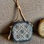 TORY BURCH T MONOGRAM JACQUARD CIRCLE BAG ((Large size)) พร้อมส่งที่ไทย สวยก่อนใครที่นี่! กระเป๋าจาก Tory burch รุ่นนี้มาในสไตล์ทรงวงกลม สุดคลาสสิค ดูคล่องตัวมากขึ้น วัสดุJacquardทอลายแบรนด์+ขอบหนังแท้ ได้ลงตัวสวยงามอยู่เหมือนเดิมค่ะ