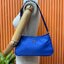 ของแท้ 💯% Guess Little Bay Nylon Shoulder Bag กระเป๋าสะพายไหล่/คล้องแขน ทรงคลัช สวยหรู ด้านหน้าประดับโลโก้แบรนด์ เปิดปิดด้วยซิป ภายในช่องหลักโล่กว้าง
