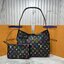 LV x TM CarryAll PM bag Murakami กระเป๋าทรงโท้ทแครี่ออลสุดคลาสสิกแต่งแต้มดีเทลเปี่ยมชีวิตชีวาจากคอลเลคชั่น LV x Murakami ด้วยลายโมโนแกรมสุดไอคอนิกเปี่ยมสีสันใหม่