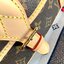 LOUIS VUITTON DIANE MONOGRAM พร้อมส่ง สุดคุ้ม! กับกระเป๋าLV พรีเมี่ยมกิฟ ตปท. หนังแท้ นิ่ม ทรงสวยมากๆค่ะ ((พื้นผิวหนังเป็นการขัดตามธรรมชาติจะมีรอยดำๆตรงขอบหนังนะคะ)) รุ่นนี้มาในลุคสวย หรู ดูชิล เพราะไม่ว่าลุคไหนๆก็เอาจริงๆจ้า! เปิดปิดกระเป๋าแบบกระดุมแม่เห