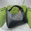 Gucci Softbit maxi shoulder bag โฉมใหม่ล่าสุด กับกระเป๋าสะพายรูปทรงใหม่เรียบหรูด้วยหนังลายเกรน ใบใหญ่จุใจพร้อมใบลูกเข้าเซ็ท ตกแต่งอะไหล่ Horsebit ครึ่งรูปขนาดใหญ่ด้านหน้าสวยหรูโดดเด่น สวยผู้ดี ดารา เซเลปใช้กันเพียบ