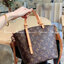 VIP 】LV Louis Vuitton mini tote bag กระเป๋าสะพายลายโมโนแกรม ทรง tote สุดฮิต มาพร้อมสายยาว2เส้น เอาใจสายคุณหนู ไซส์กำลังสวย น่ารักน่าใช้มากๆ ฟังก์ชั่นการใช้งานสะดวกที่สุด สวยละมุน ภายในกระเป๋าเป็นช่องโล่ง ใส่ของสำคัญได้ครบครันไม่ต้องห่วง!! จะสะพายข้างชิลๆ 