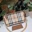 BURBERRY FRAGRANCES CLUTH BAG VIP GIFT WITH PURCHASE (GWP) คลัชพรีเมี่ยมกิ๊ฟ Limited Edition รุ่นหายาก จาก BURBERRY FRAGRANCES COUNTER หนังลาย Vintage Signature สุดคลาสสิค มาพร้อมสายโซ่คล้องมืออะไหล่ทอง เปิดปิดด้วยซิปสะดวกใช้ สามารถใส่มือถือ เงิน บัตรเครด