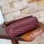 Tory Burch Kira Chevron Small Convertible Shoulder Bag เป็นกระเป๋าที่ใช้ในการออกงานสำคัญหรือวันที่มีปาร์ตี้สังสรรค์ คุณควรเลือกใช้กระเป๋าที่มีดีไซน์สะดุดตา