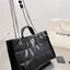 SAINT LAURENT shoulder bag Silver Tone / YSL Shopping Bag / YSL TOTE BAG กระเป๋าถือทรงช็อปปิ้ง พร้อมส่ง โดดเด่นด้วยโลโก้แบรนด์อะไหล่เงินสวยหรู ภายในกระเป๋ากว้างใส่สัมภาระได้เยอะ มีช่องซิปแยกย่อยให้ใส่ของจุกจิกหนึ่งช่องนะคะ