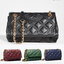 TORY BURCH FLEMING SOFT CONVERTIBLE SHOULDER BAG รุ่นหายากที่สาวๆตามหา มาพร้อมเสิร์ฟความสวยถึงบ้านไปเลยจ้า รอบนี้คัดสีสวยๆมาให้ได้ช้อปกันอย่างจุใจไปเลย กระเป๋าสะพายไหล่ หนังแท้นิ่มเต็มใบ สวยหรูดูแพง เปิด-ปิดด้วยตัวกดล็อคแน่นหนา สายสะพายในตัวปรับใช้ได้ 2 แ