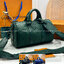 TOP ORI หนังแท้ | LV Keepall Bandoulière 25 กระเป๋าสะพายทรงหมอนสุดไอคอนิก หนังแท้ Taurillon ลายเกรน ฉลุลายโมโนแกรมสวยหรูคลาสสิก โทนสีหรูหราเข้ากันอย่างลงตัว