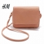 กระเป๋าสะพาย H&M รุ่น cross body bag มี 4 สี : ดำ , ชมพูนู๊ด , เหลือง , มิ้นท์