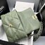 CHANEL 19 HANDBAG กระเป๋าสะพายดีไซส์คลาสสิคหนังแท้นิ่มเงาสวย เกรดออริ ท็อป สลับแท้ 1:1 เกรดดีสุด ผ่านทุก ตม ใช้งานต่างประเทศได้