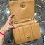 Tory Burch Our Kira shoulder bag with beveled turn-lock hardware พร้อมเสิร์ฟสีคลาสสิค กระเป๋าถือ/สะพาย ทรงสวย สะพายคล่องตัว ดีไซน์เส้นคมสวยหรู สัมผัสดีงาม นิ่มมือ เปิด-ปิดด้วยอะไหล่บิดล็อค ภายในเป็นช่องโล่ง สะพายไปไหนก็สะดวก แนะนำสวยก่อนใครได้ที่นี่ จัดไป