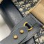 ORI หนังแท้ | DIOR Small Streetchic Bag Blue Dior Oblique Jacquard and Smooth Calfskin กระเป๋าสะพายนิยามใหม่ของดีไซน์อันเป็นเอกลักษณ์ ฝาพับแบบแม่เหล็กสีทองโบราณสลักลาย Christian Dior Paris และห่วง D-ring ทันสมัย