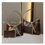 LV CarryAll MM handbag in Monogram / LV Tote Shopping Bag พร้อมส่ง กระเป๋าถือแคนวาสแต่งขอบหนังแคนวาสอย่างดี ผสานเสน่ห์สวยงามเข้ากับดีไซน์ที่รับกับสรีระให้คุณพกพาไปได้ทุกที่