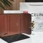 VIP 】CELINE SHORT WALLET VIP GIFT WITH PURCHASE GWP พรีเมี่ยมกิ๊ฟ Limited จาก CELINE HAUTE PARFUME DUTYFREE COUNTER วัสดุ Triomphe Canvas รุ่นใหม่เปิดปิดฝาพับกระดุม ภายในมีช่องแบ่งหลายช่อง ช่องใส่บัตรหลายช่อง ช่องใส่ธนบัตรใส่แบงก์พันได้เหมือนกระเป๋าสตางค์