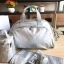 Kipling shoulder bag K13556 CAMAMA CARDINAL กระเป๋าเดินทางขนาดใหญ่ คอลเลคชั่นใหม่จากkipling ใส่เสื้อผ้าได้หลายชุดเลยทีเดียว ด้านข้างมีที่คล้องสำหรับคล้องหมวกหรืออื่นๆและในเซ็ทยังมีใบเล็กใส่เหรียญ1+ใบพ่วงเก็บอุณหภูมิ1+แผ่นรองเอนกประสงค์ และสายสะพายถอดออกได