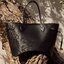 เกรดเทพ Top ORI | LV Neverfull MM Epi Leather กระเป๋าทรงโท้ทเนเวอร์ฟูล หนังแท้เกรดดีสุด หนังลายไม้ พร้อมใบลูก ลายโมโนแกรม ด้านในบุด้วยซับในไมโครไฟเบอร์ ช่องพ็อกเก็ต ซิป 1 ช่อง งานสวยมาก ตัดเย็บดีทุกจุด 🤍 เกรดเทพออริจินอล สลับแท้ 1:1