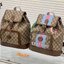 GUCCI Backpack with Interlocking G / GG Coated Canvas Backpack กระเป๋าเป้กุชชี่ใช้ได้ทั้งหญิงชาย ไม่ว่าจะวันธรรมดาหรือวันไปเที่ยว เพียงแค่สะพายกระเป๋าเป้ใบนี้ติดตัวไปด้วย ก็เพิ่มความมีสไตล์ให้กับตัวเองได้แล้ว ด้วยรูปทรงและลายตารางอันเป็นสัญลักษณ์ของแบรนด์