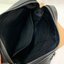 COACH HOUSTON FLIGHT BAG Calf Leather Black Smooth calf leather พร้อมส่งอีกครั้ง! กระเป๋าสะพายแบบครอสบอดี้ร์ของคุณผู้ชาย หนังแท้ ลายหนังสวย ด้านหน้ามีช่องซิปให้หนึ่งช่อง ช่องหลักกว้างใส่สัมภาระได้จุค่ะ พร้อมช่องเล็กใส่ของจุกจิกอีก3ช่องค่ะ สายสะพาย